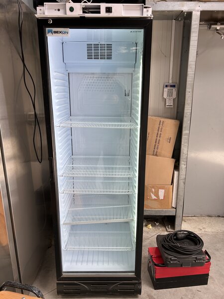 Service / reparatii de frigidere si congelatoare